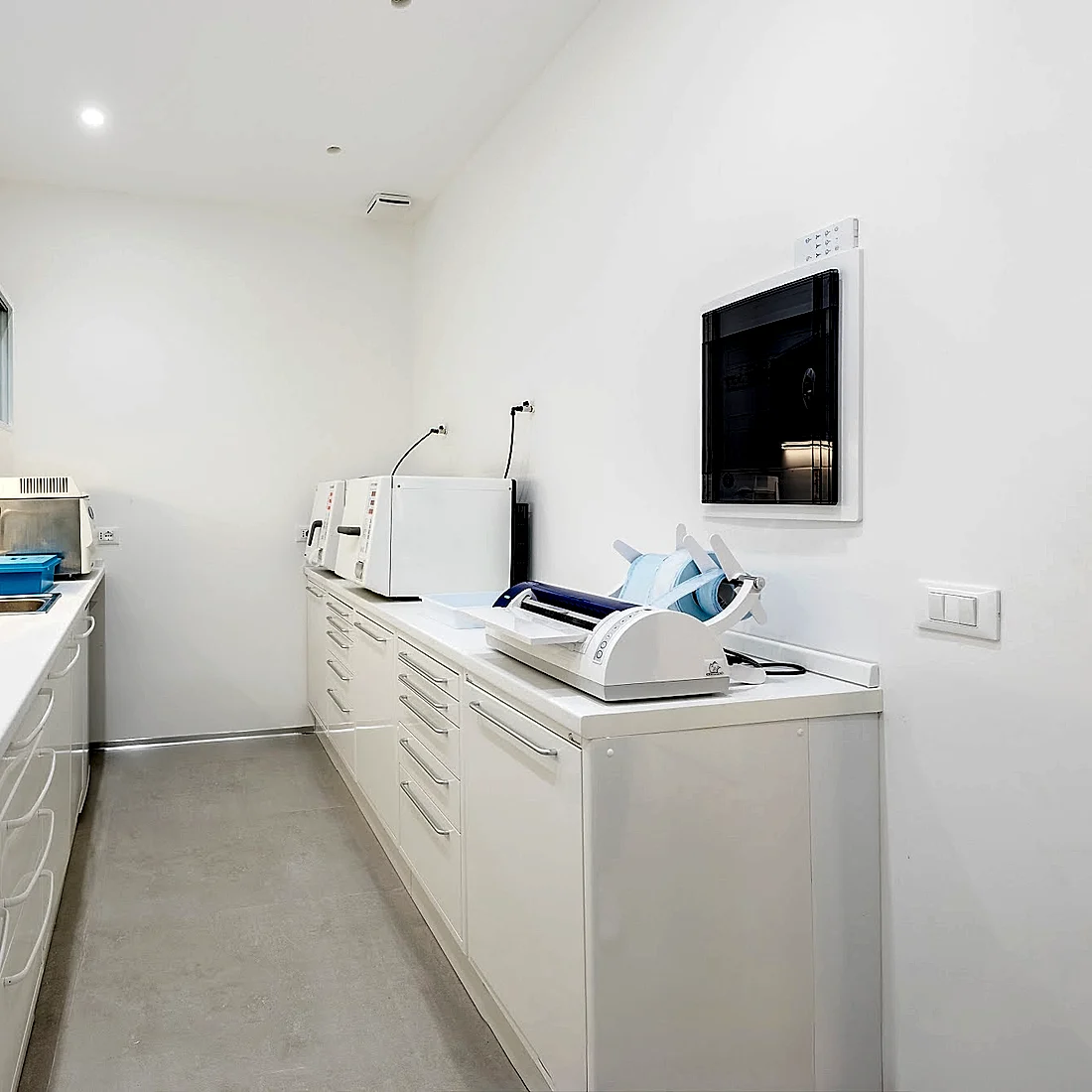 Studio Dentistico Dr. Alessio Mancuso -Marsala — lo studio e l'ambiente